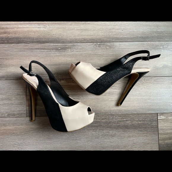 BCBG 38 Luxury Slingback - Picture 2 of 8